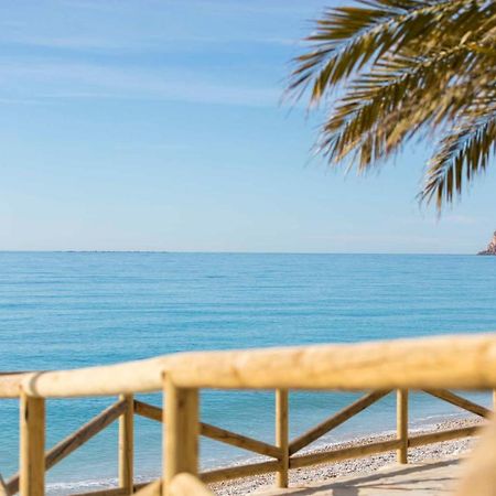 Exclusive Beachside 3 Bedroom Apartment With Pool In Алтеа Екстериор снимка