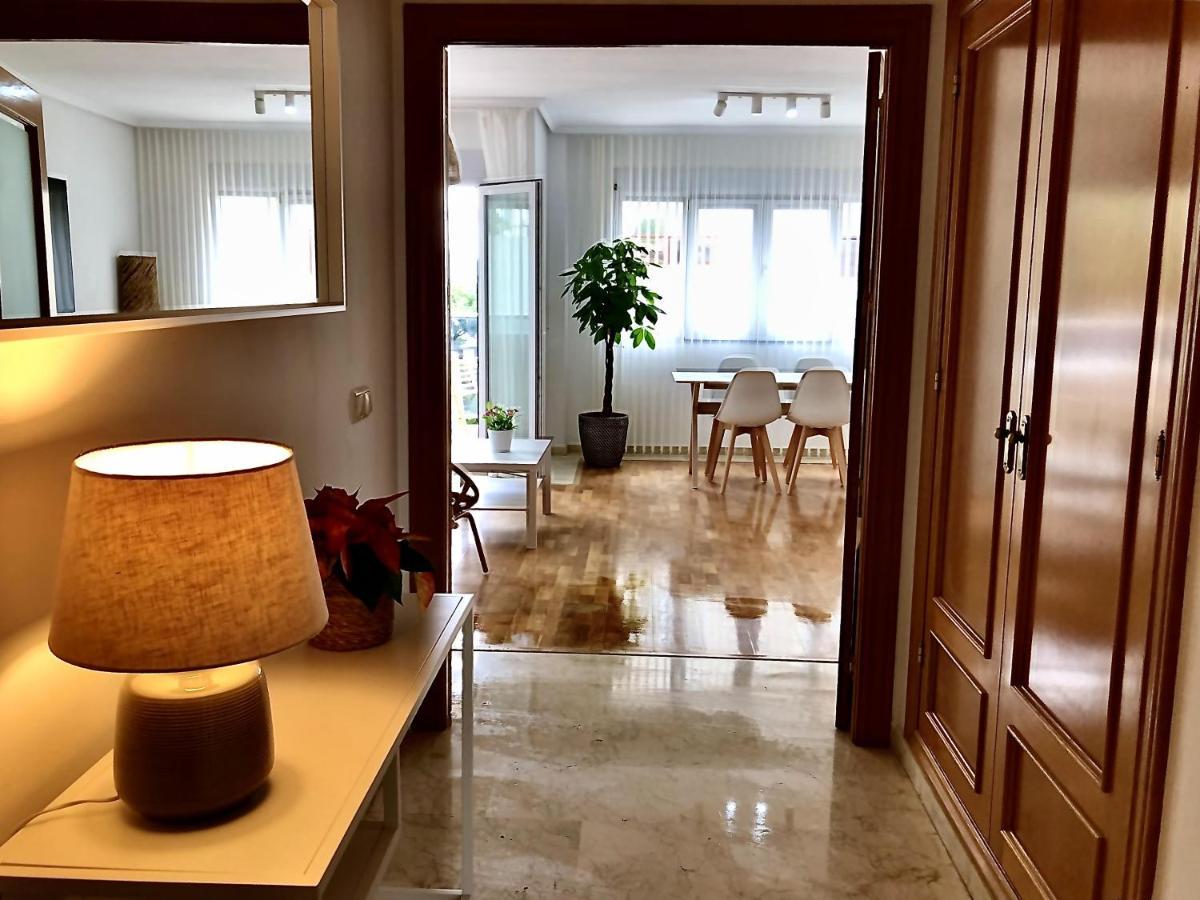 Exclusive Beachside 3 Bedroom Apartment With Pool In Алтеа Екстериор снимка