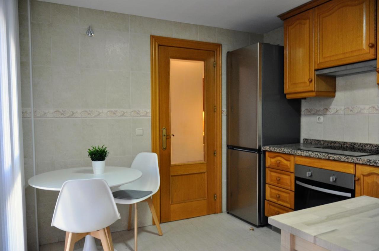 Exclusive Beachside 3 Bedroom Apartment With Pool In Алтеа Екстериор снимка