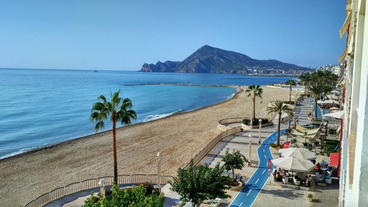 Exclusive Beachside 3 Bedroom Apartment With Pool In Алтеа Екстериор снимка