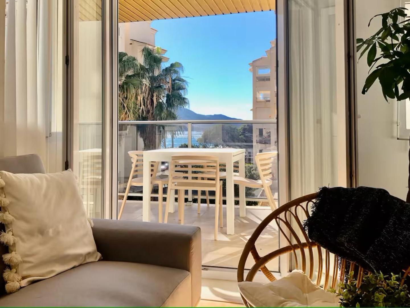 Exclusive Beachside 3 Bedroom Apartment With Pool In Алтеа Екстериор снимка